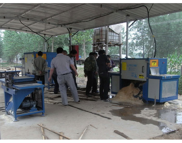 江蘇省淮安市連水-350圓木多片鋸加工現(xiàn)場(chǎng)0